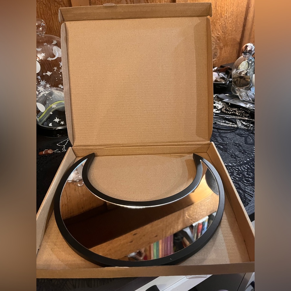 Crescent Mirror